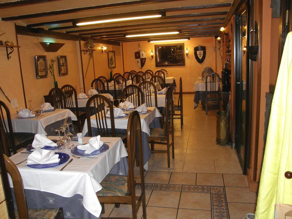 Hostal El Pesquero Burgos Exterior foto